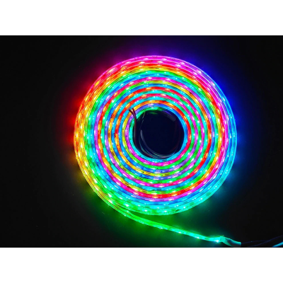 BERGE Digitální pásek LED - RGB - IP20 - 5m - duhový efekt