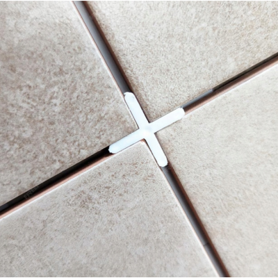 CROWNMAN Plastový kříž na dlaždice 2,0 mm - 100 ks